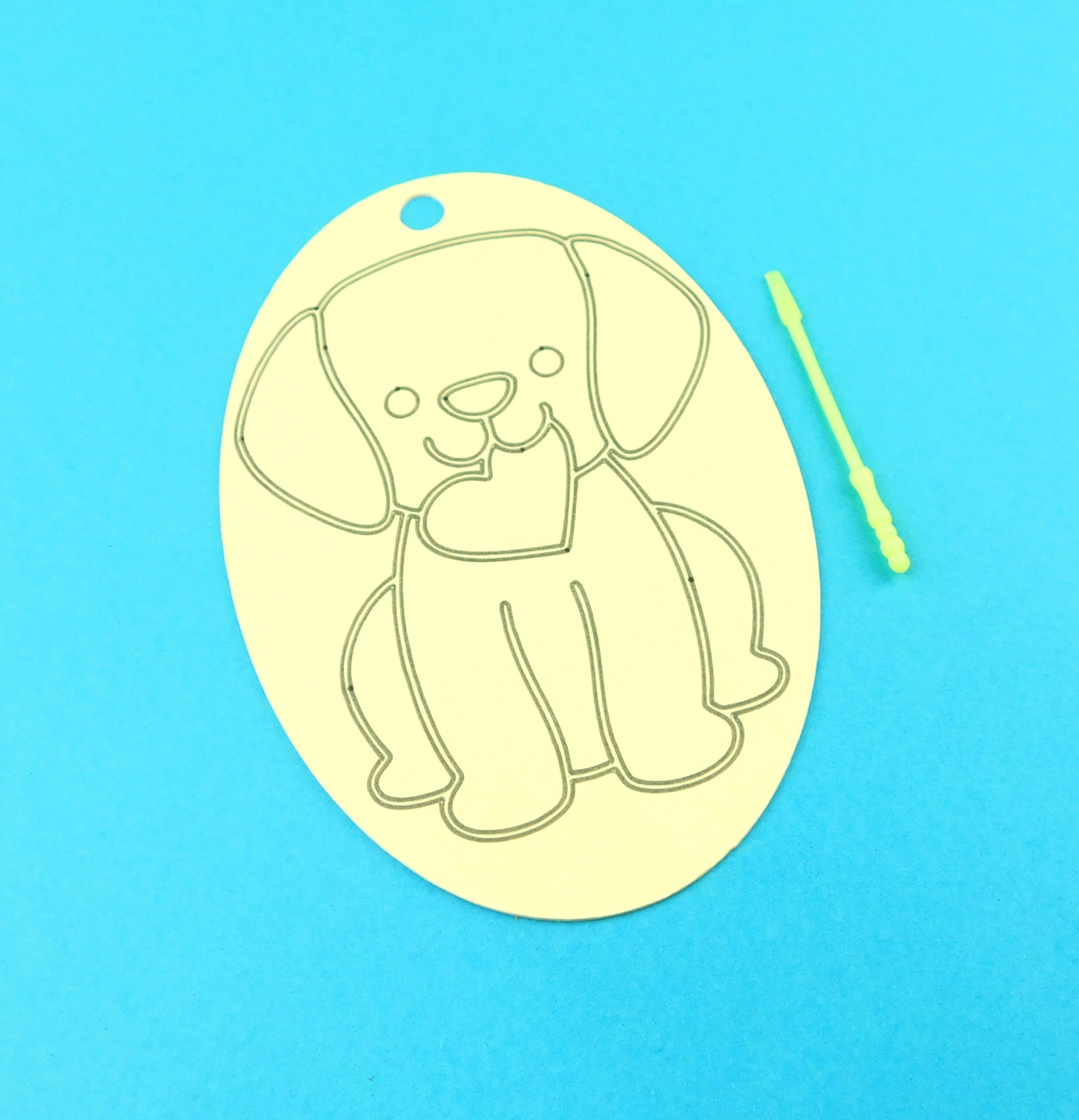 Oval Dog with Heart Sand Art Kit. - Image 8