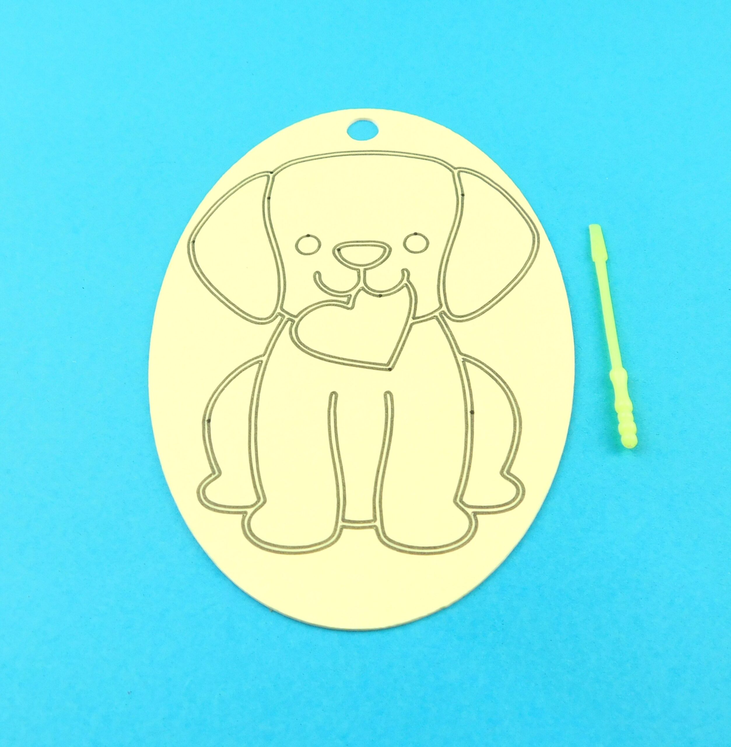 Oval Dog with Heart Sand Art Kit. - Image 9