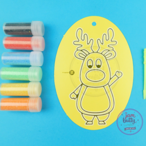 Oval Reindeer Sand Art Kit.